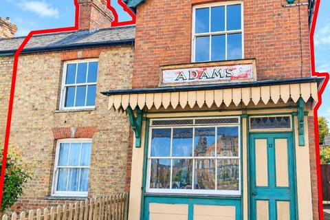 Retail property (high street) for sale, 17 High Street, Waddesdon, Aylesbury, HP18 0JB