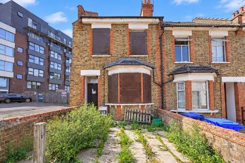4 bedroom end of terrace house for sale, 3 Sherwood Road, South Harrow, HA2 8AW