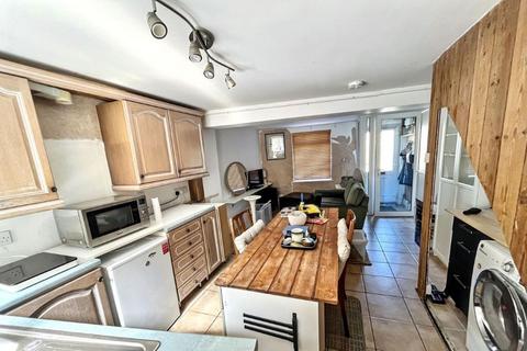 3 bedroom terraced house for sale, 10 South Street, Crewkerne, TA18 8DA