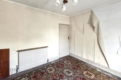 3 bedroom end of terrace house for sale, 19 Park Road, Caterham, CR3 5TB