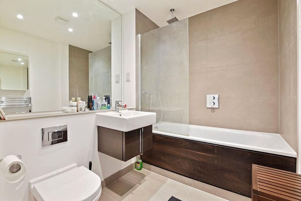 Apartment in London - More