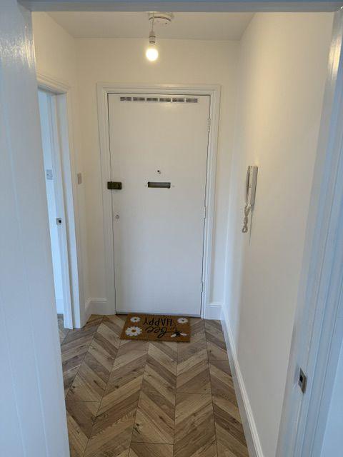 Apartment in Newcastle upon Tyne - View 5