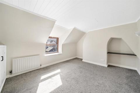 4 bedroom house for sale, Spring Gardens, Portland