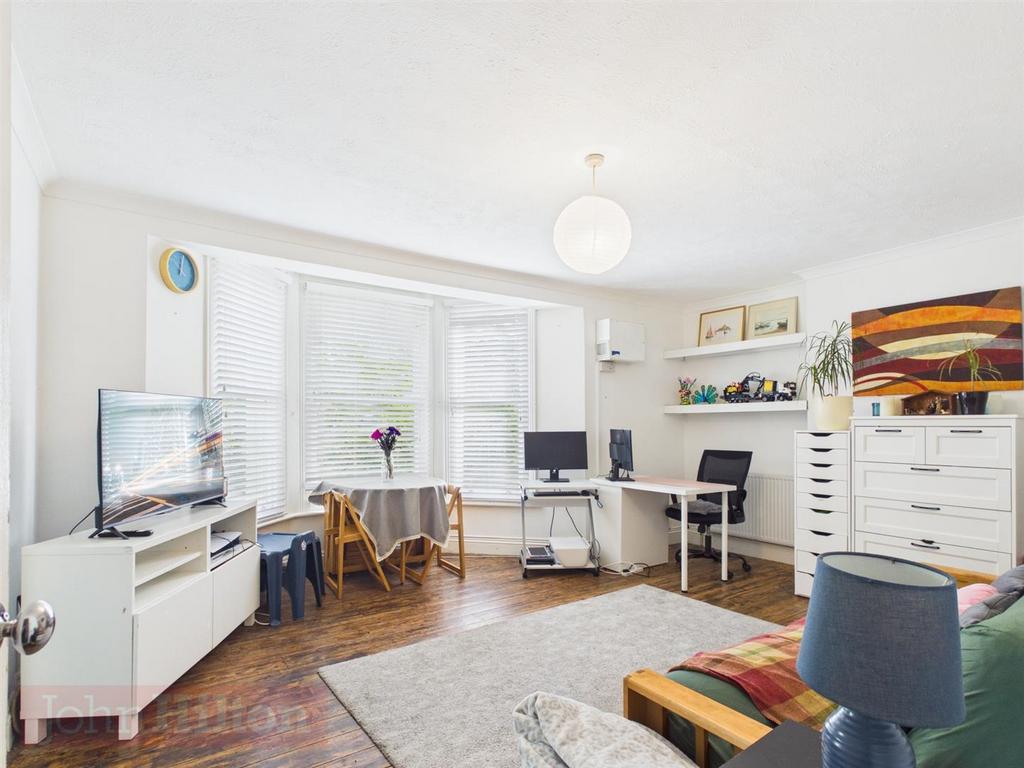 Apartment in Brighton - View 2