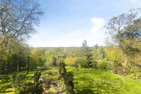 6 bedroom detached house for sale, Wrecclesham Hill, Wrecclesham, Farnham