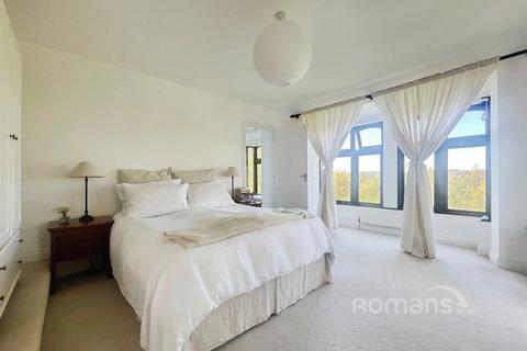 6 bedroom detached house for sale, Wrecclesham Hill, Wrecclesham, Farnham