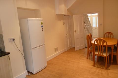 3 bedroom semi-detached house for sale, Carlyle Road
