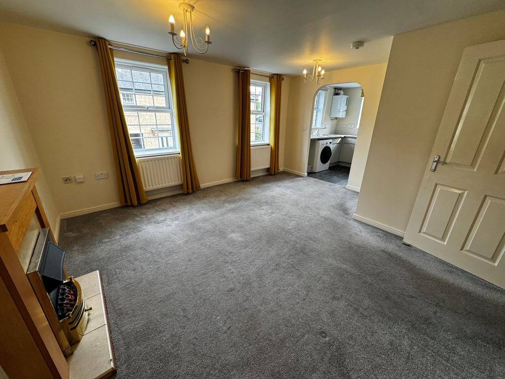 Apartment in Chippenham, Wiltshire - View 2