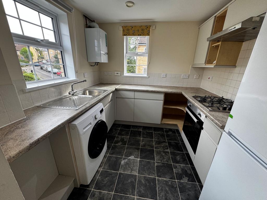 Apartment in Chippenham, Wiltshire - View 3