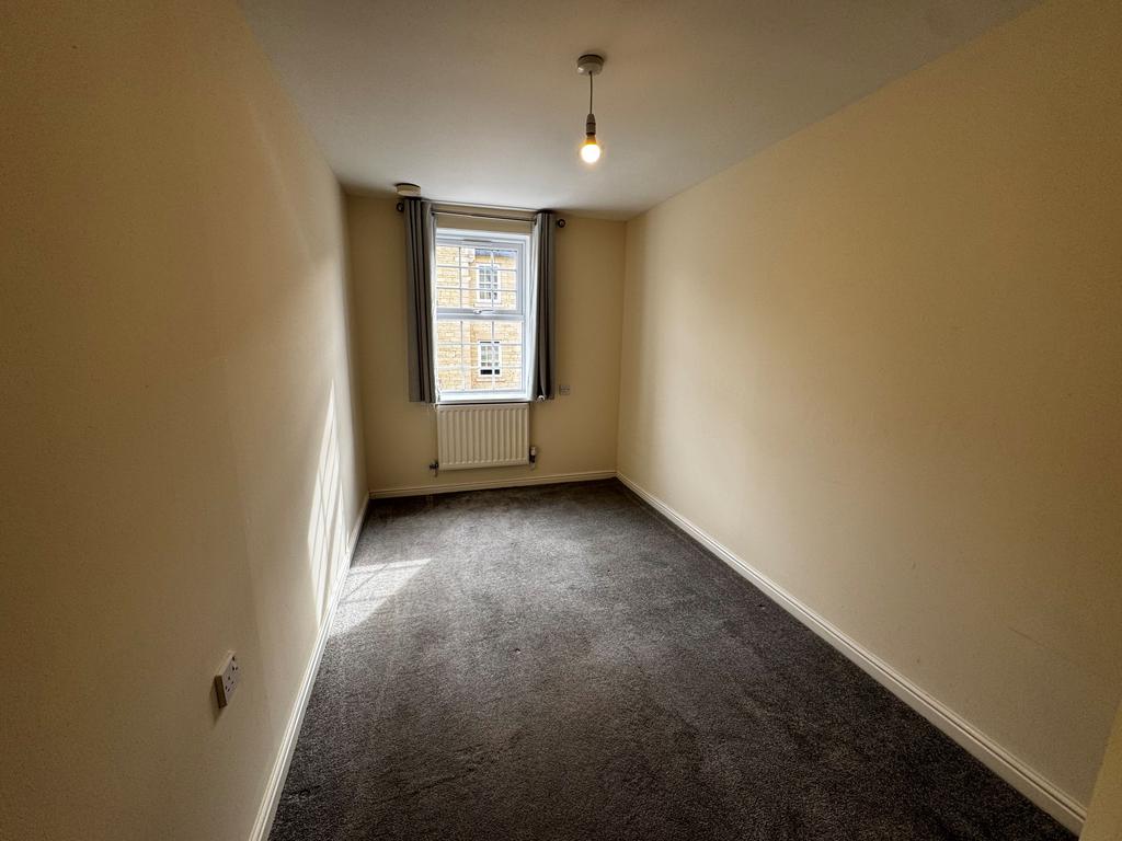 Apartment in Chippenham, Wiltshire - View 5