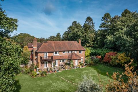 5 bedroom detached house for sale, Tennysons Ridge, Haslemere, Surrey GU27