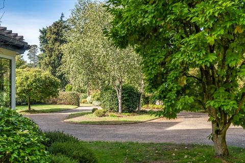 5 bedroom detached house for sale, Tennysons Ridge, Haslemere, Surrey GU27
