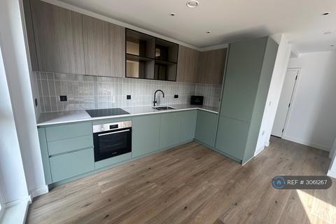 2 bedroom flat to rent, Berkeley The Green Quarters, London, UB1