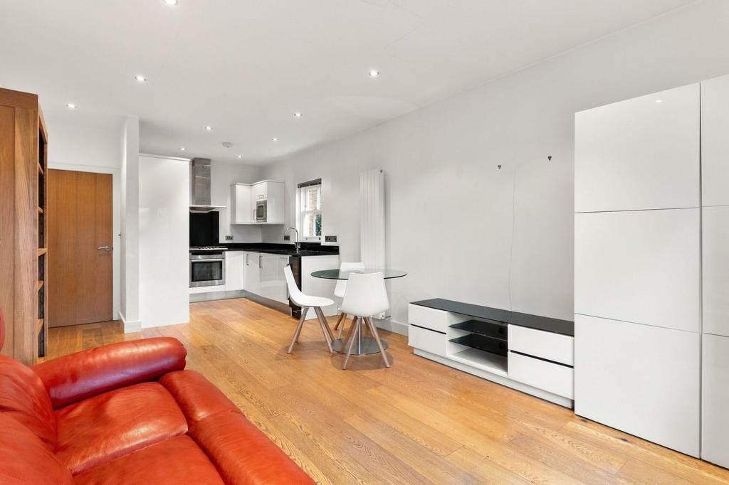 Apartment in London - View 3