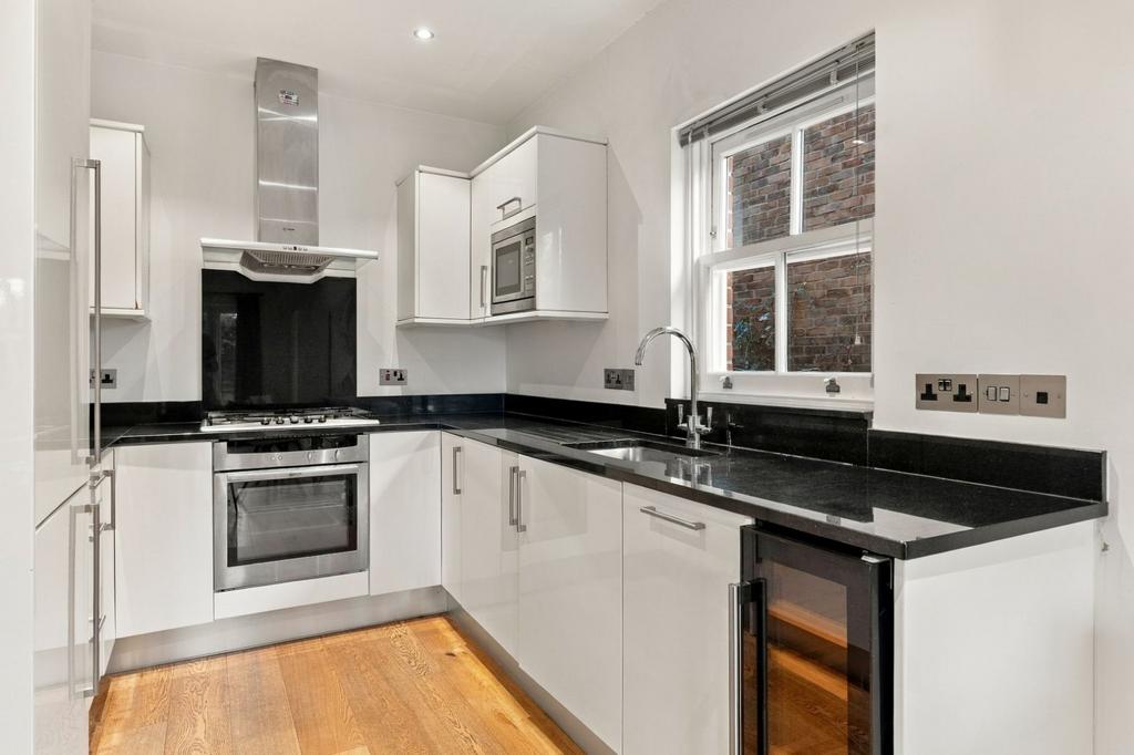Apartment in London - View 4