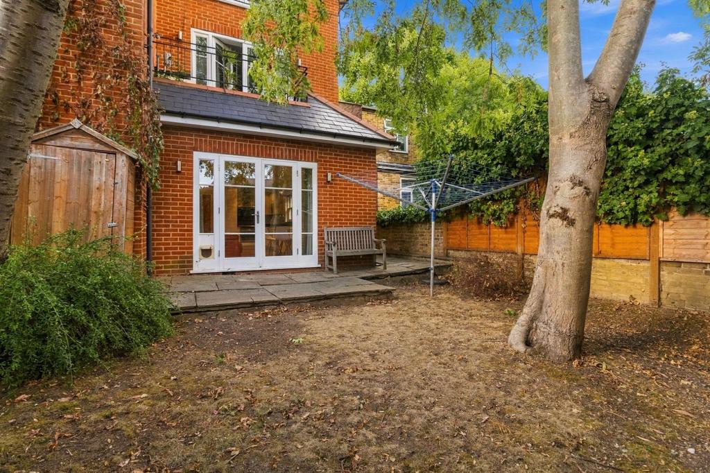 Apartment in London - More