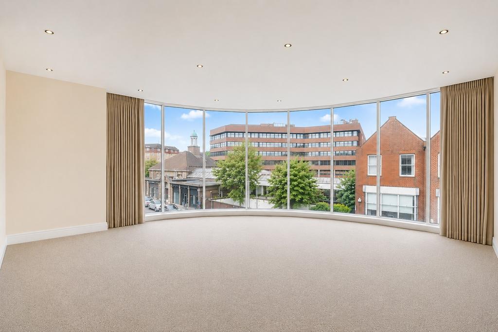 Apartment in Bromley - View 2