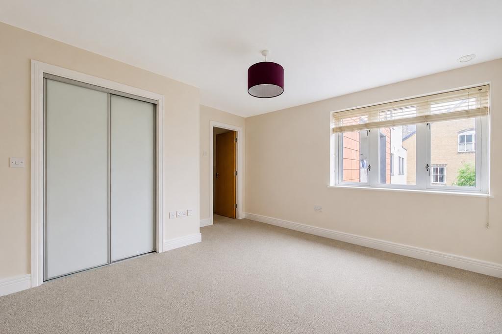 Apartment in Bromley - View 4