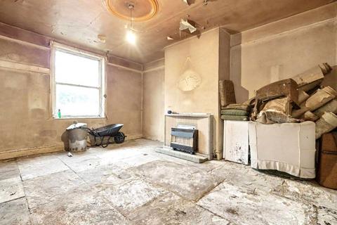 2 bedroom end of terrace house for sale, 4 Benjamin Street, Liversedge, WF15 7HX