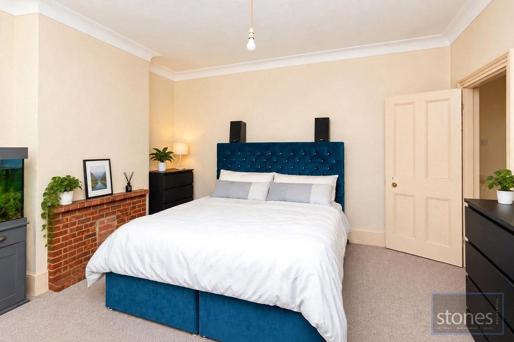 Apartment in Romford - View 5