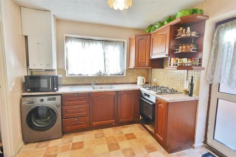 3 bedroom semi-detached house for sale, Grasmere Avenue, Slough