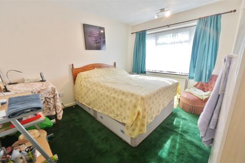 3 bedroom semi-detached house for sale, Grasmere Avenue, Slough