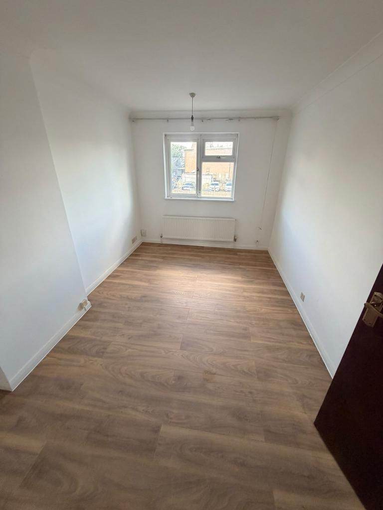 House in London, Chadwell Heath - View 3