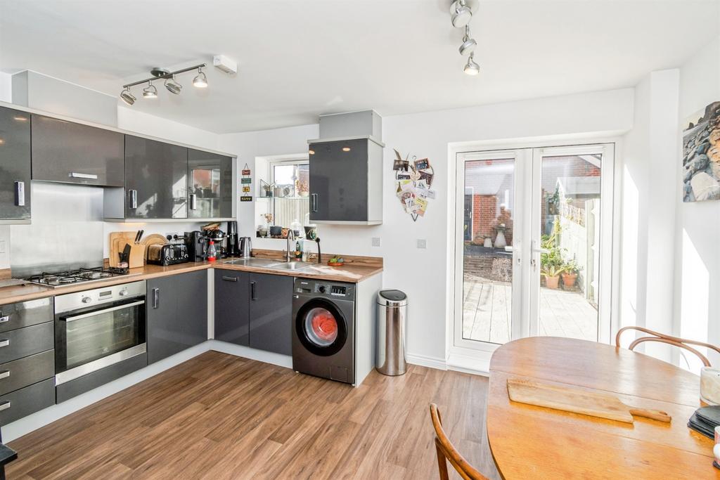 House in Southampton - View 5