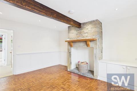 2 bedroom terraced house to rent, Upper Town Street, Bramley, Leeds