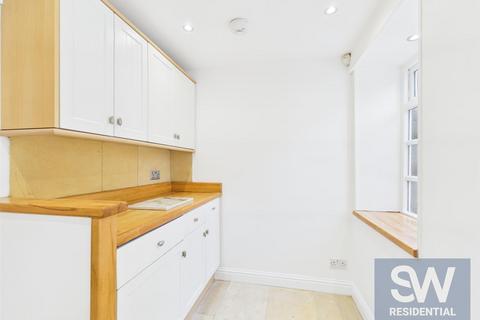 2 bedroom terraced house to rent, Upper Town Street, Bramley, Leeds
