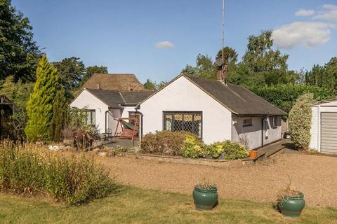 3 bedroom detached bungalow for sale, Station Road, Woldingham, CR3