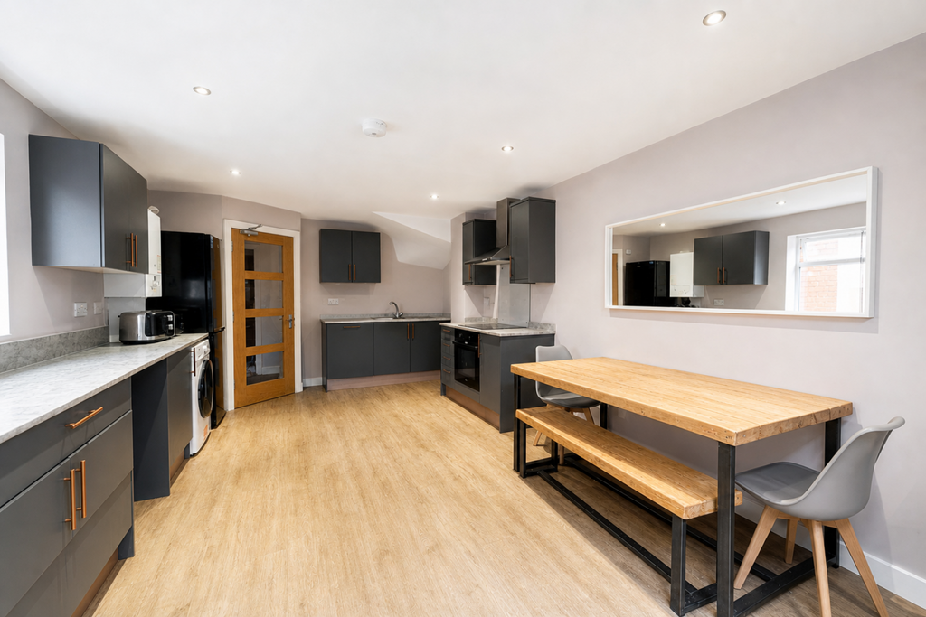 House in BIRMINGHAM - View 3