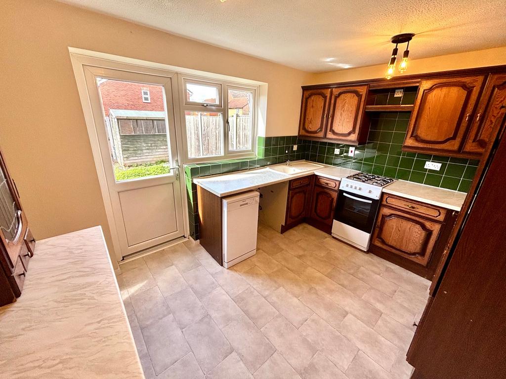 House in Dagenham - View 3