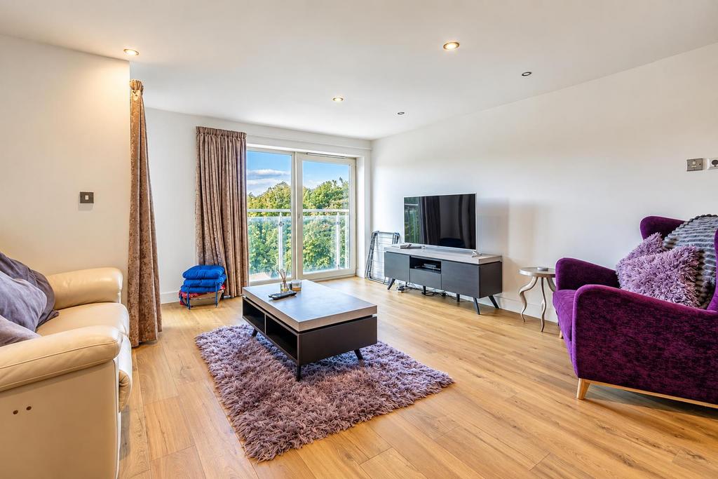 Apartment in Cardiff - View 2