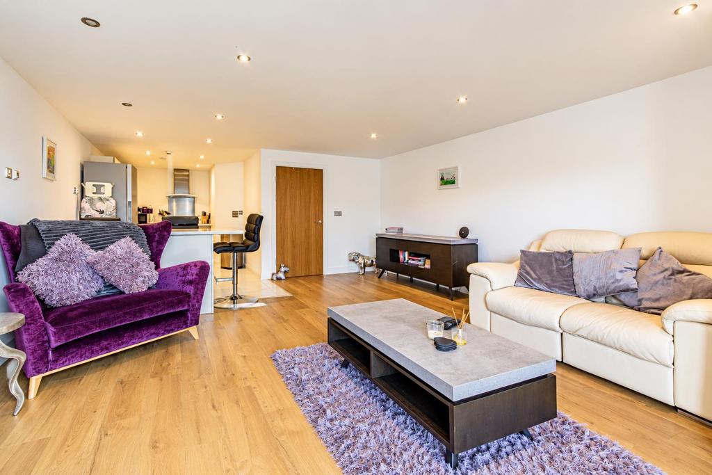 Apartment in Cardiff - More