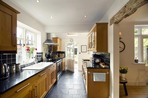 3 bedroom semi-detached house for sale, Kenwood Drive, Shrewsbury