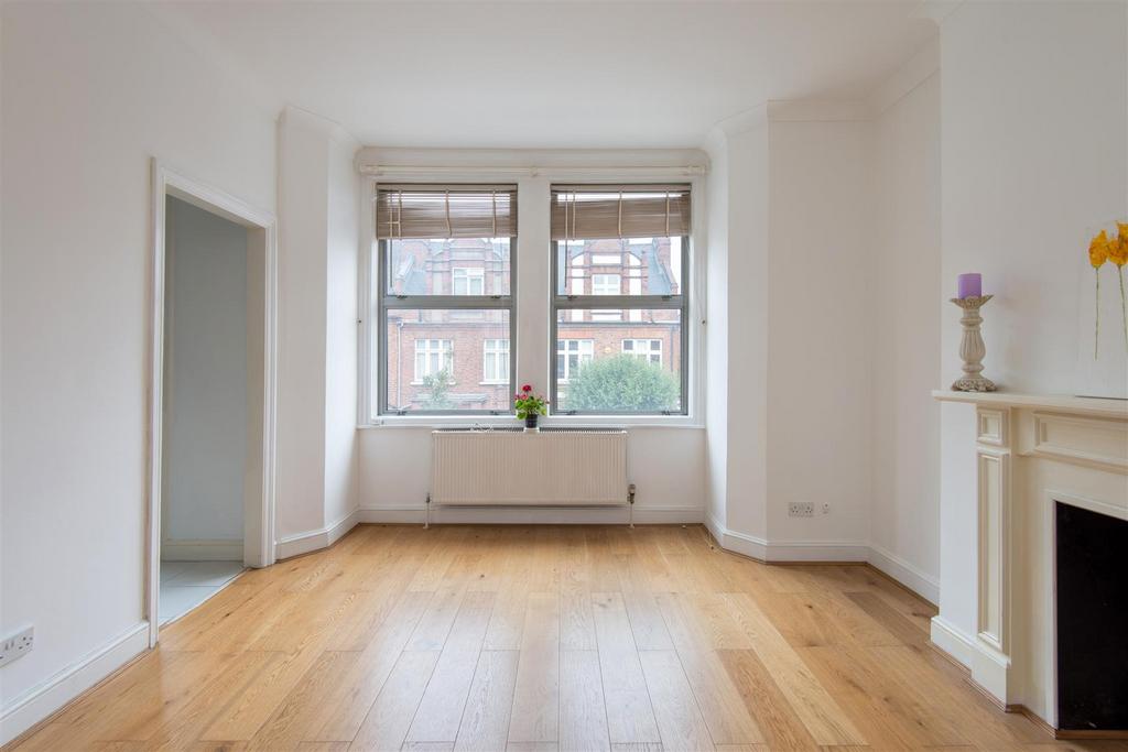 Apartment in London - View 4