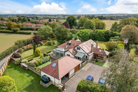 4 bedroom detached house for sale, The Beeches, Winston
