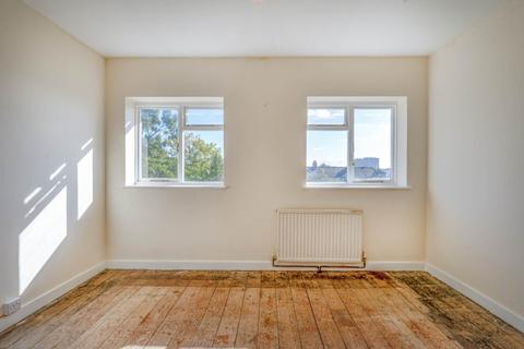 3 bedroom semi-detached house for sale, The Green, New Malden