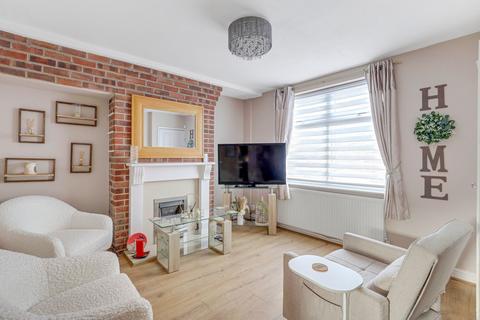 2 bedroom terraced house for sale, Victor Crescent, Nottingham NG10