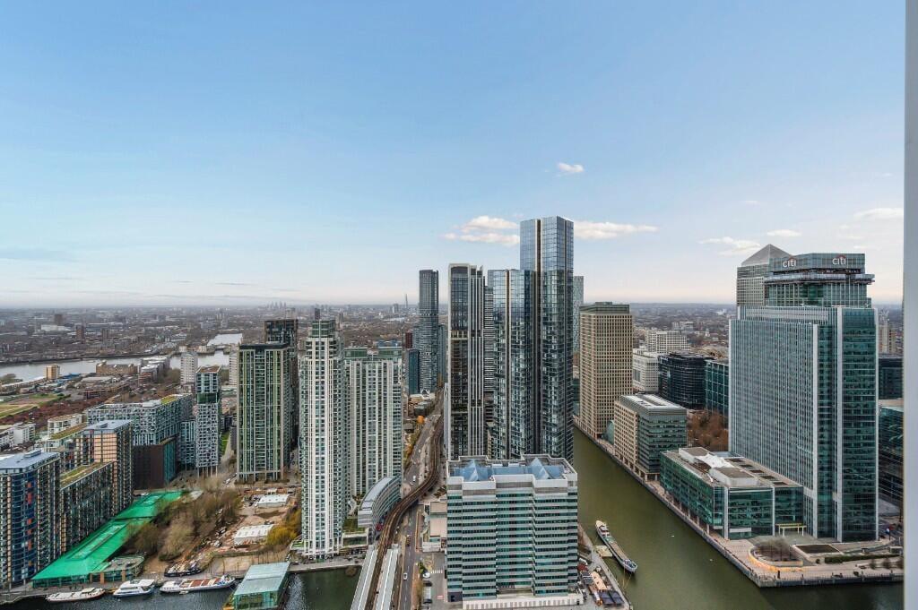 Apartment in London - View 2