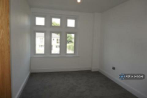 2 bedroom flat to rent, Bradford Road, Trowbridge, BA14