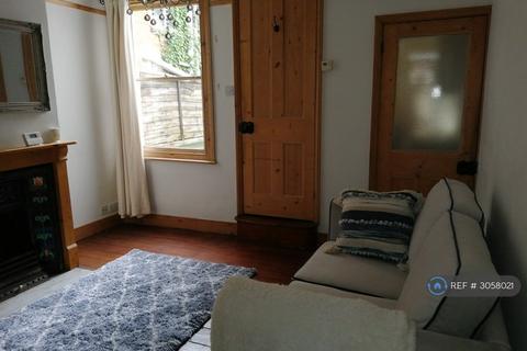 2 bedroom terraced house to rent, Hervey Street, Ipswich, IP4