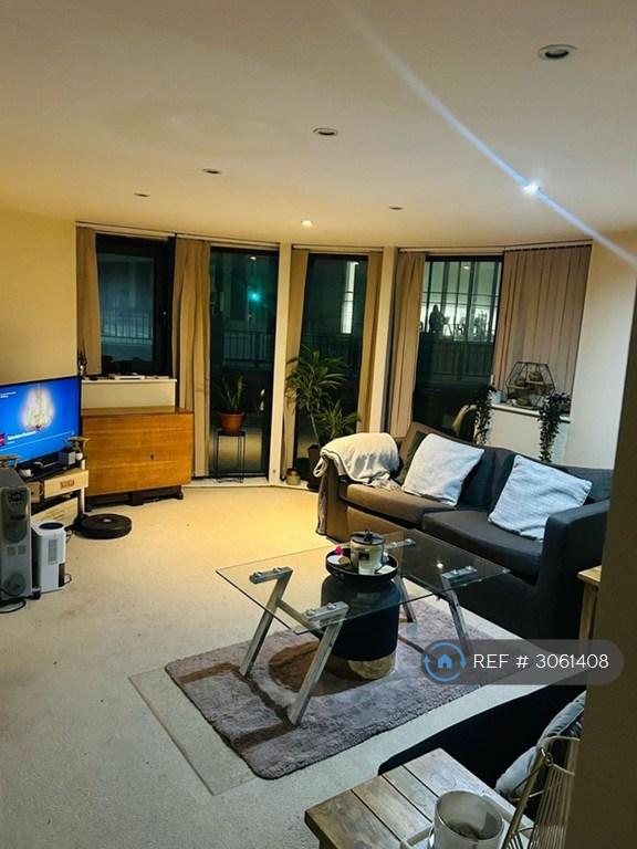 Apartment in Salford - More