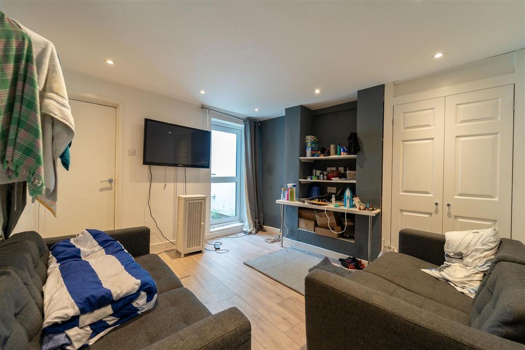 House in BIRMINGHAM - View 5