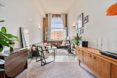 1 bedroom flat for sale, Lexington Building, Bow Quarter, London, E3
