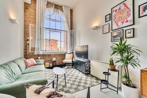 1 bedroom flat for sale, Lexington Building, Bow Quarter, London, E3