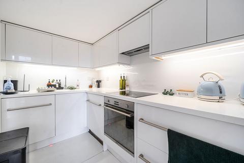 1 bedroom flat for sale, Lexington Building, Bow Quarter, London, E3