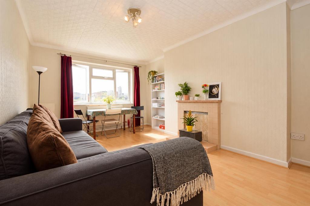 Apartment in Pitfield Street - View 2