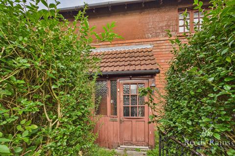 2 bedroom terraced house for sale, Gregory Close, Warrington WA5